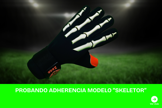Probando agarre del Skeletor en cancha sintética - Guante de portero