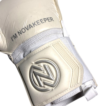 Guantes de Arquero Profesional NovaOne 3.0 Silver Edition - Blanco y Plateado