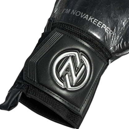 Guantes de Arquero Profesional NovaOne 3.0 Silver Edition - Negro y Plateado