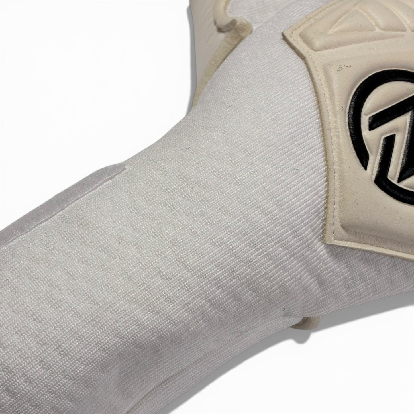 Fugazia 2.0 Flyknit White – Guantes de Arquero Profesionales